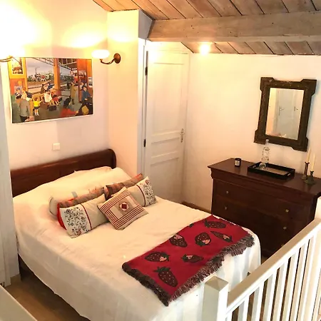 Grand Loft Avec Piscine Privee Dans Vielle Gare Holiday home *